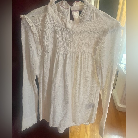 Nanette Lapore size medium cream lacy detail long sleeve blouse - Picture 2 of 4